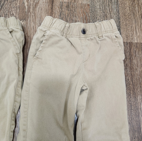 Boys Childrens Place 2 pair Pull on Khaki uniform pants size 4 - Picture 3 of 13